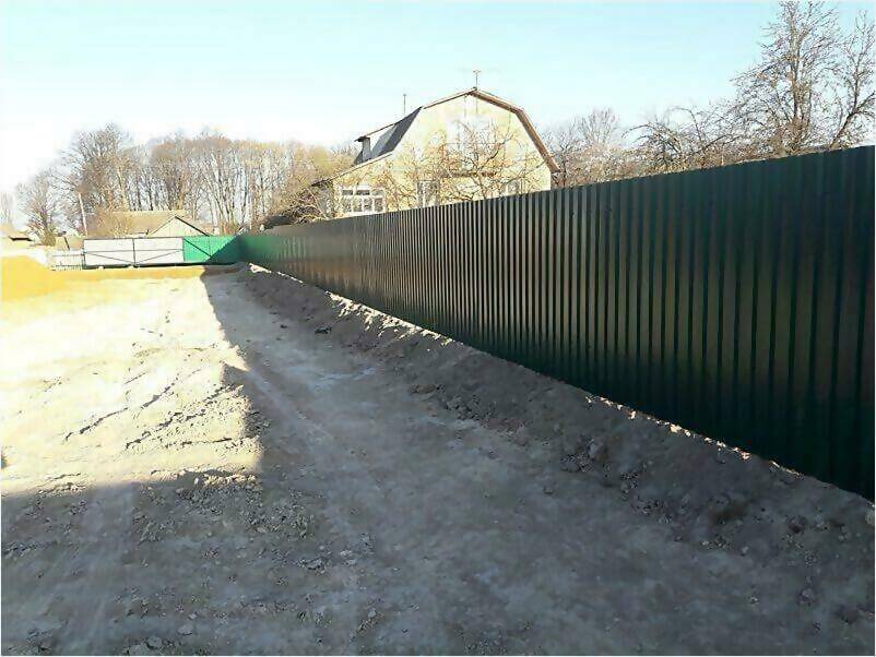 Забор, ворота, калитка из зеленого профлиста 150м фото 4 в Горно-Алтайске