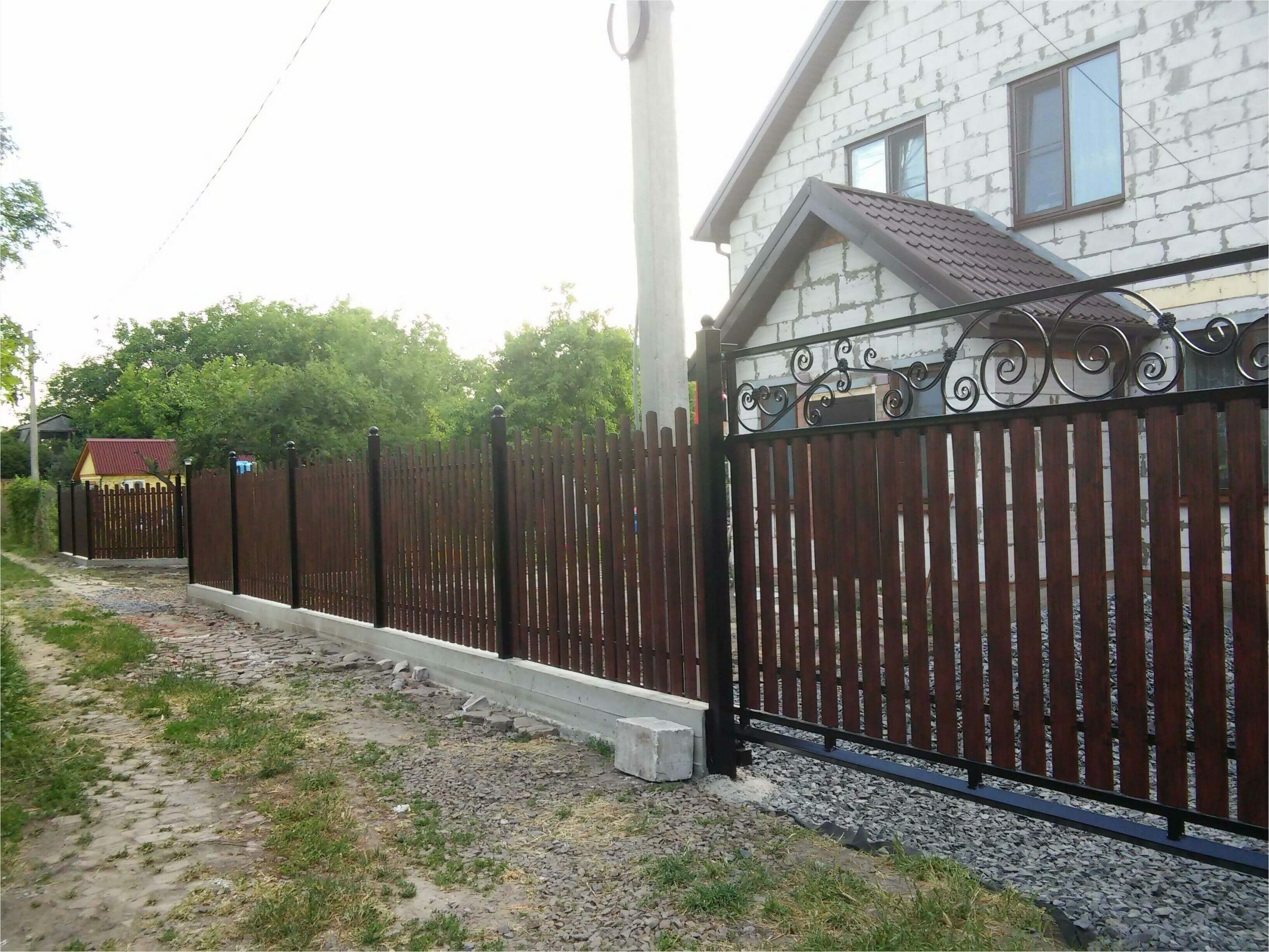 Забор из штакетника 90м фото1 в Горно-Алтайске