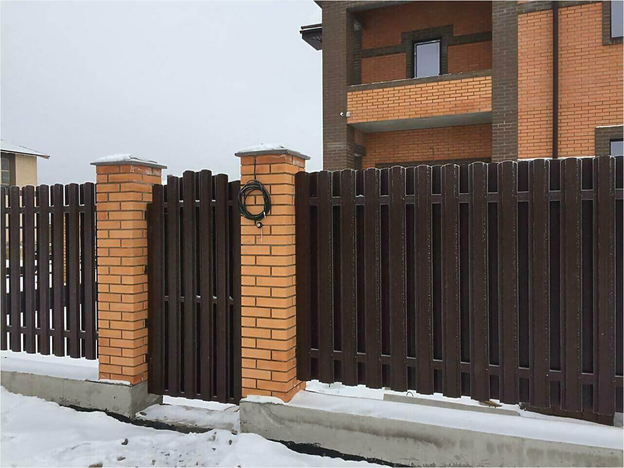 Забор из штакетника 95м фото2 в Горно-Алтайске