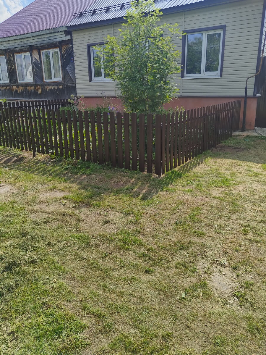 Забор из евроштакетника 18м RAL8017/8017 Шоколад двусторонний фото 1 в Горно-Алтайске