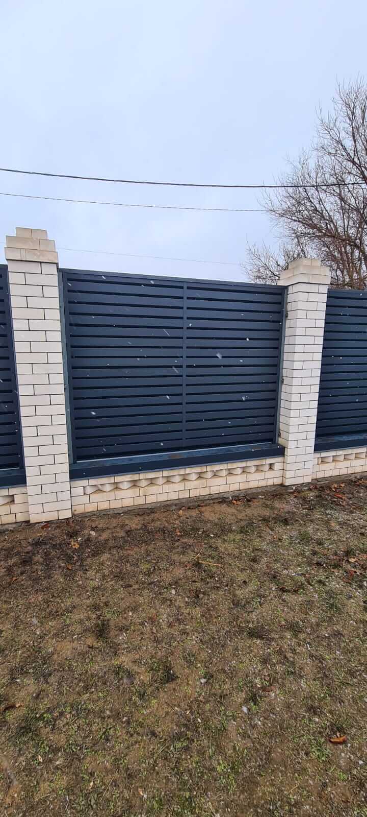 Забор-жалюзи из ламелей Хай-Тек 23м RAL7024/7024 Серый Графит двусторонний МАТТЕ фото 1 в Горно-Алтайске