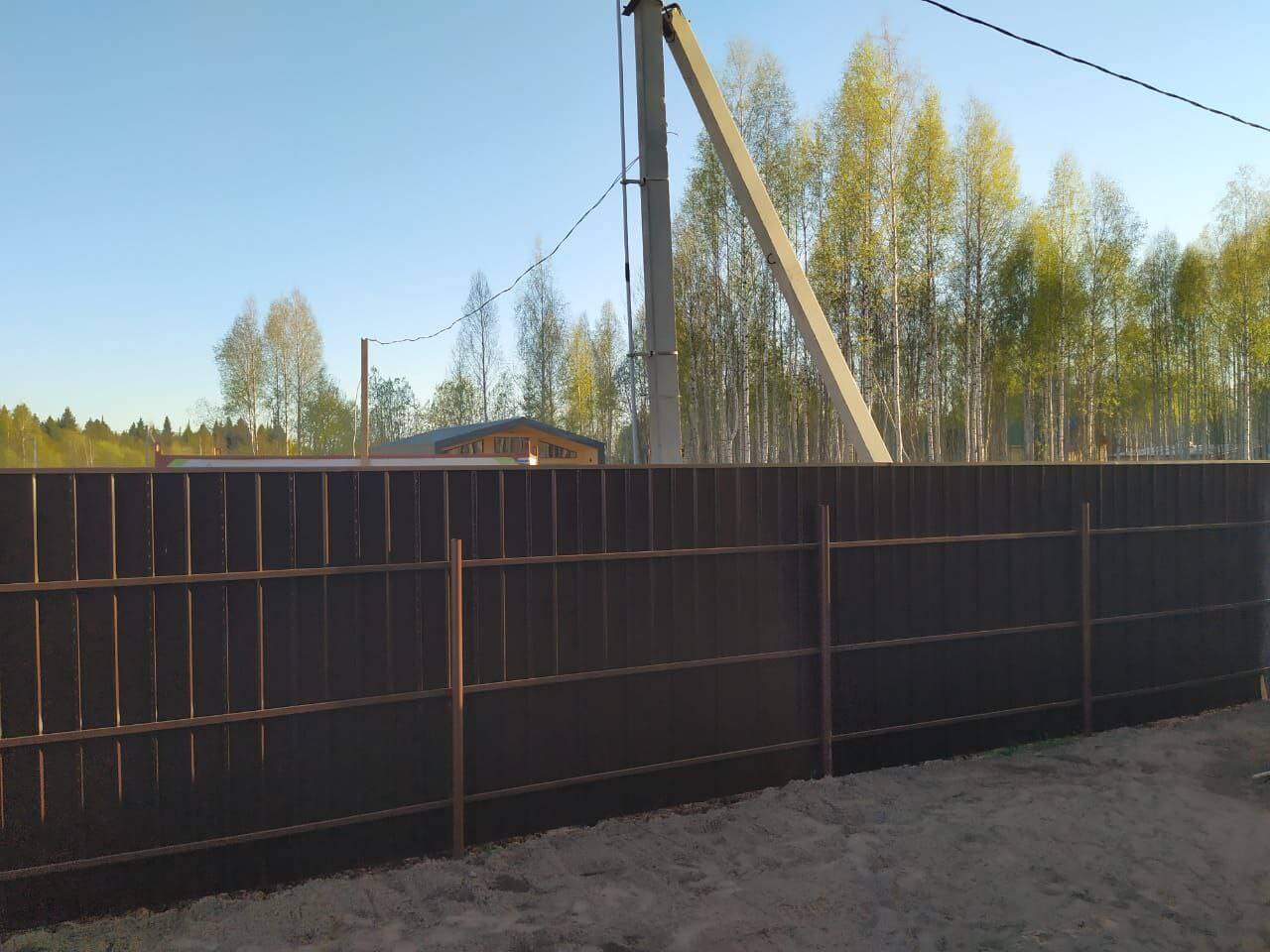 Забор из металлосайдинга ЕВРО-БРУС 25м Темный Каштан 3D Принтек фото 5 в Горно-Алтайске