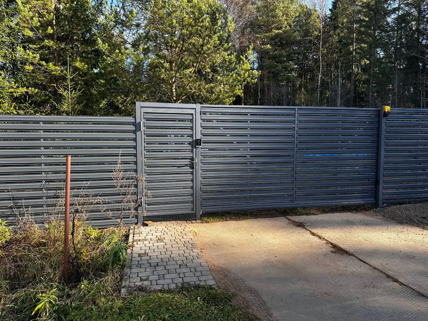 Забор-ранчо из евроштакетника 10м RAL7024 Серый Графит в Горно-Алтайске